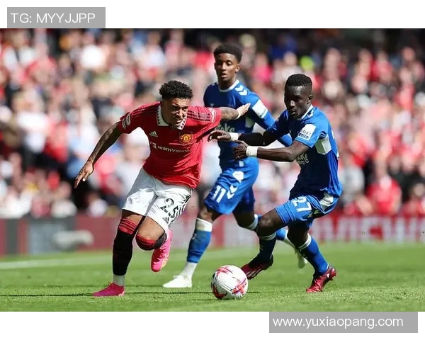 曼联与塞维利亚激战正酣谁能在欧战中笑到最后